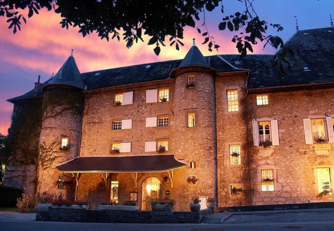 Chateau Des Comtes De Challes Bagian luar foto